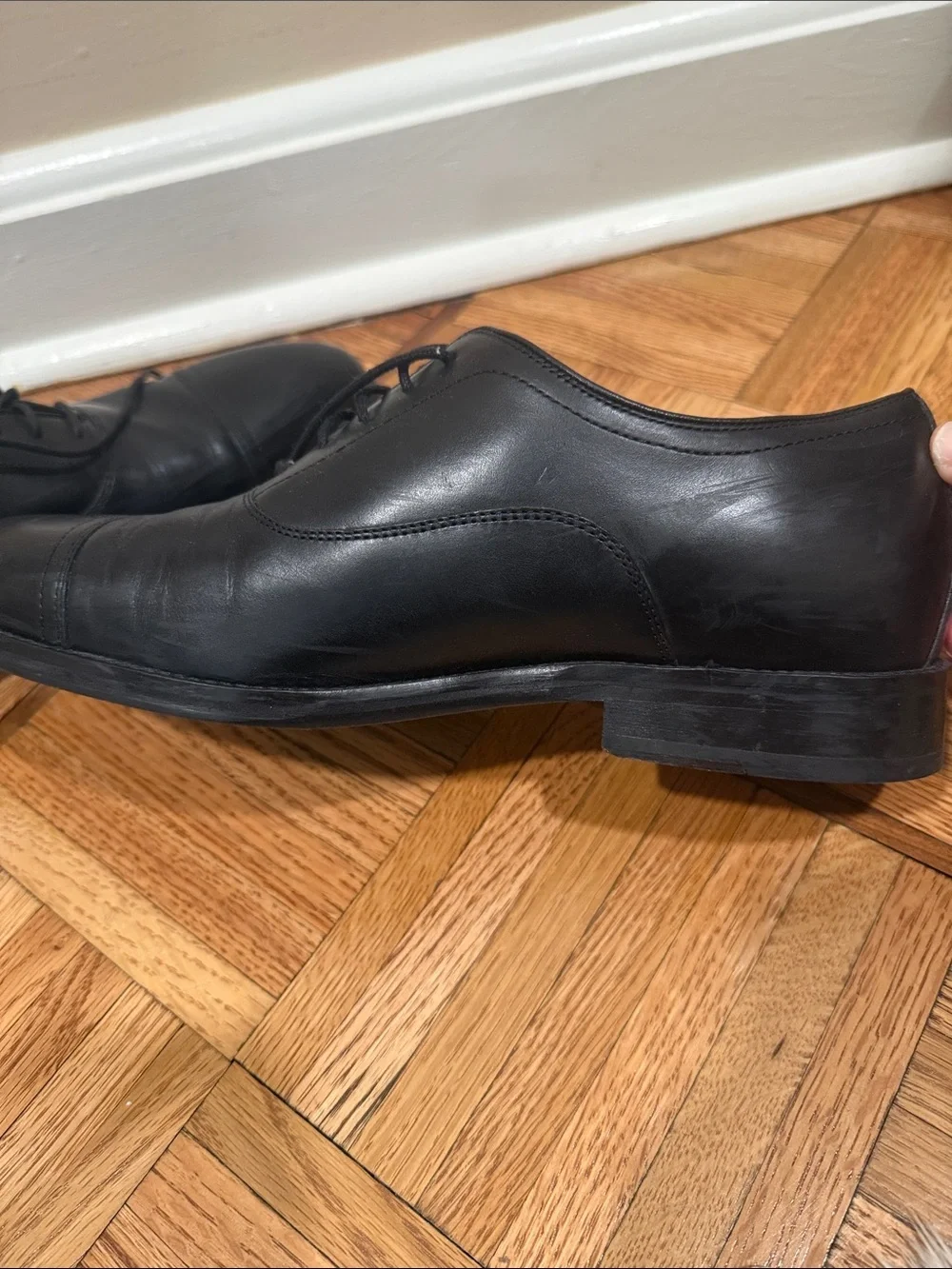 Johnson and Murphy Sullivan Black Leather Cap-Toe Oxford Dress Shoes - Men